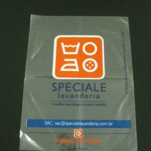 SACO PLÁSTICO PARA LAVANDERIA CAMISA 1