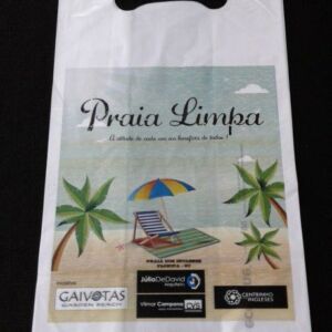 SACOLA PLÁSTICA ALÇA CAMISETA PARA COLETA DE LIXO DE PRAIA AÇÃO PROMOCIONAL 2