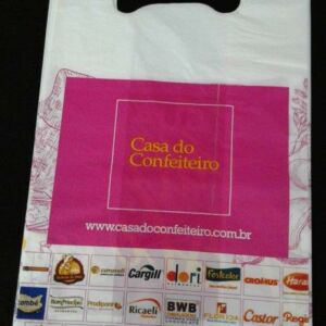SACOLA PLÁSTICA ALÇA CAMISETA PARA LOJAS DE DOCES E CONFEITARIA 1